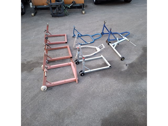 8x paddockstand, o.a. suzuki en moto professional - afbeelding 3 van  8