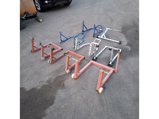 8x paddockstand, o.a. suzuki en moto professional - afbeelding 4 van  8