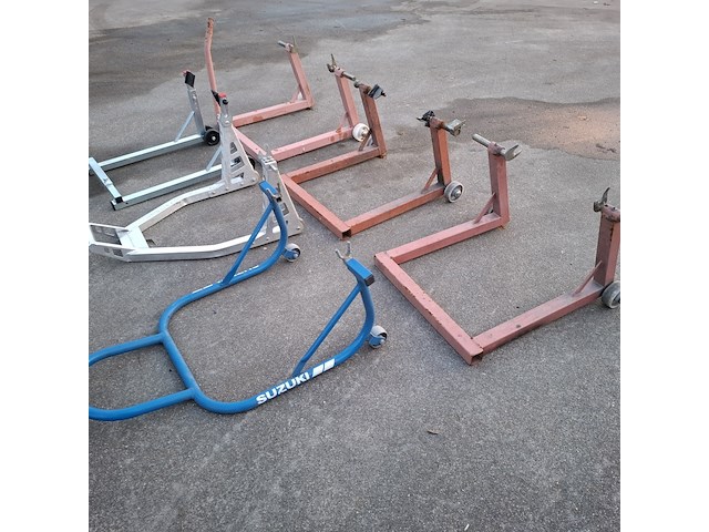 8x paddockstand, o.a. suzuki en moto professional - afbeelding 8 van  8