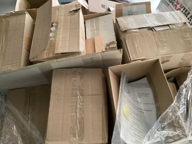 8x pallet met div. artikelen o.a. zeilen, goodiebags, gezichtsmaskers - afbeelding 5 van  9