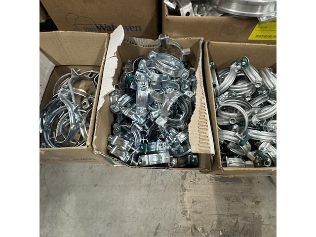 8x pallets met pijpbeugels - afbeelding 3 van  15