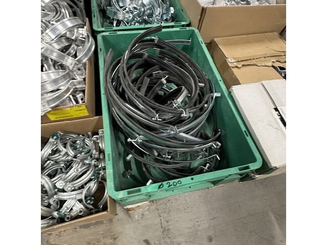 8x pallets met pijpbeugels - afbeelding 5 van  15