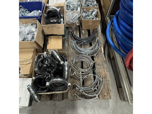 8x pallets met pijpbeugels - afbeelding 12 van  15