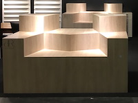 8x presentatiemeubels, houtnerf - afbeelding 7 van  13