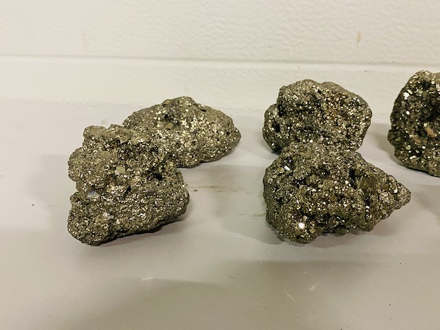 8x pyriet ruwe brokken - afbeelding 2 van  6