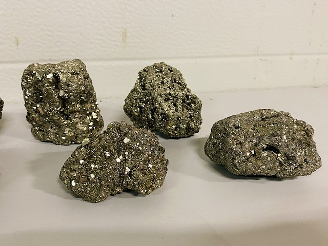 8x pyriet ruwe brokken - afbeelding 4 van  6