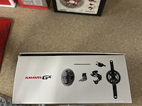 8x racefiets onderdelen w.o. shifters, cassettes, sram - afbeelding 8 van  10