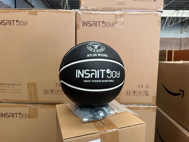 8x slimme basketbal maat 7 met oplader en kabel insait joy - afbeelding 3 van  10
