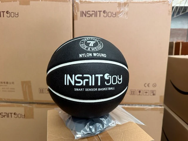 8x slimme basketbal maat 7 met oplader en kabel insait joy - afbeelding 4 van  10