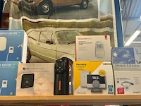 8x smart home-artikelen, slimme thermostaten en energiebesparende apparatuur, w.o. honeywell, remeha, plugwise