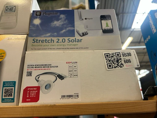 8x smart home-artikelen, slimme thermostaten en energiebesparende apparatuur, w.o. honeywell, remeha, plugwise - afbeelding 4 van  7