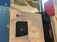 8x smart home-artikelen, slimme thermostaten en energiebesparende apparatuur, w.o. honeywell, remeha, plugwise - afbeelding 6 van  7