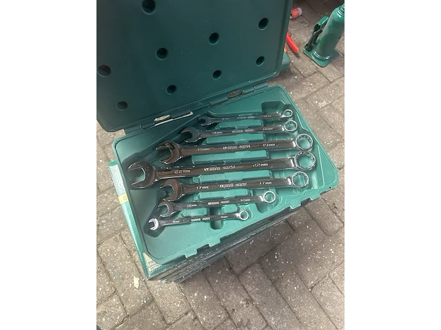 8x steek sleutelset in koffer , sata - afbeelding 1 van  3