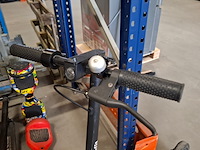8x step, 2x hooverboard en opvouwbare scootmobiel, o.a. technozom, airbike - afbeelding 6 van  61