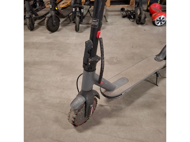 8x step, 2x hooverboard en opvouwbare scootmobiel, o.a. technozom, airbike - afbeelding 10 van  61