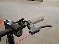 8x step, 2x hooverboard en opvouwbare scootmobiel, o.a. technozom, airbike - afbeelding 13 van  61