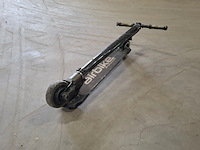 8x step, 2x hooverboard en opvouwbare scootmobiel, o.a. technozom, airbike - afbeelding 14 van  61