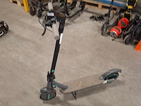 8x step, 2x hooverboard en opvouwbare scootmobiel, o.a. technozom, airbike - afbeelding 20 van  61