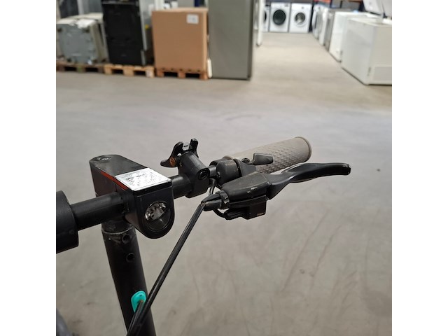 8x step, 2x hooverboard en opvouwbare scootmobiel, o.a. technozom, airbike - afbeelding 24 van  61