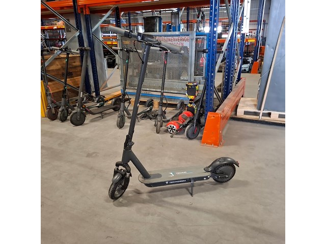 8x step, 2x hooverboard en opvouwbare scootmobiel, o.a. technozom, airbike - afbeelding 27 van  61