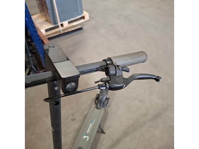 8x step, 2x hooverboard en opvouwbare scootmobiel, o.a. technozom, airbike - afbeelding 33 van  61