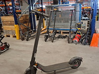 8x step, 2x hooverboard en opvouwbare scootmobiel, o.a. technozom, airbike - afbeelding 35 van  61