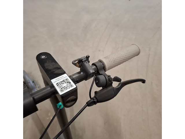 8x step, 2x hooverboard en opvouwbare scootmobiel, o.a. technozom, airbike - afbeelding 48 van  61