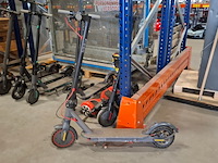 8x step, 2x hooverboard en opvouwbare scootmobiel, o.a. technozom, airbike - afbeelding 50 van  61