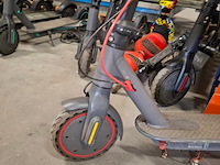 8x step, 2x hooverboard en opvouwbare scootmobiel, o.a. technozom, airbike - afbeelding 52 van  61