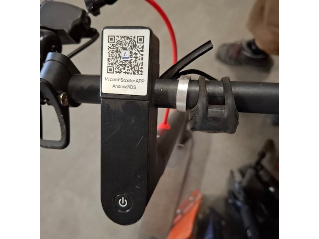 8x step, 2x hooverboard en opvouwbare scootmobiel, o.a. technozom, airbike - afbeelding 57 van  61