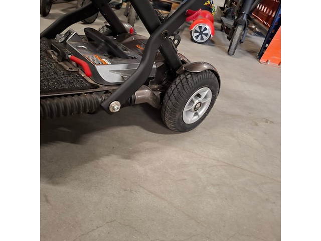 8x step, 2x hooverboard en opvouwbare scootmobiel, o.a. technozom, airbike - afbeelding 56 van  61