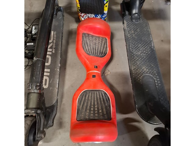 8x step, 2x hooverboard en opvouwbare scootmobiel, o.a. technozom, airbike - afbeelding 61 van  61