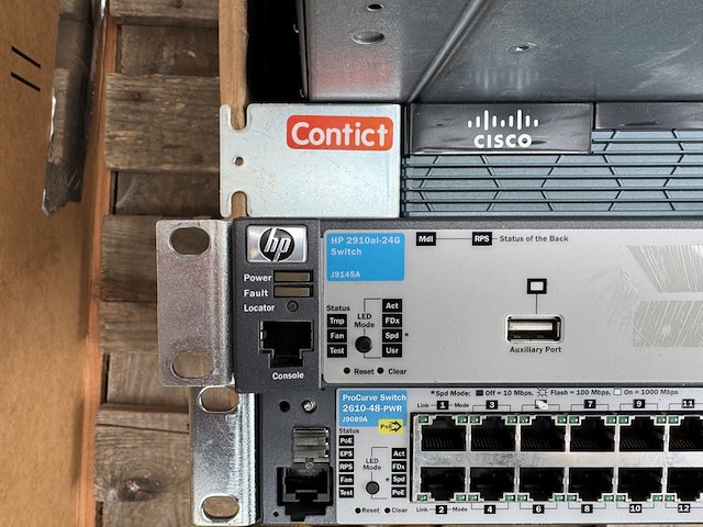8x switch, cisco, hp - afbeelding 6 van  7