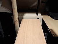 8x tafel, 1x kast en 1x bureaustoel - afbeelding 3 van  7