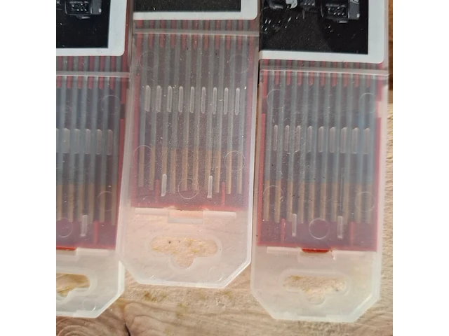 8x verpakking diverse laselektrode o.a. lincoln - afbeelding 2 van  7