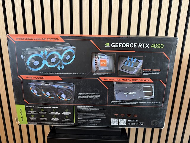 8x videokaart, asus & gigabyte, geforce rtx 4090 - afbeelding 3 van  8