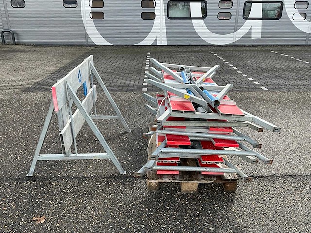 8x visser & visser afzetbord 150cm met voeten - afbeelding 1 van  6
