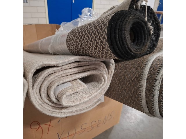 8x vloerkleed en 2x bijzettafel, o.a. zuiver - afbeelding 5 van  8