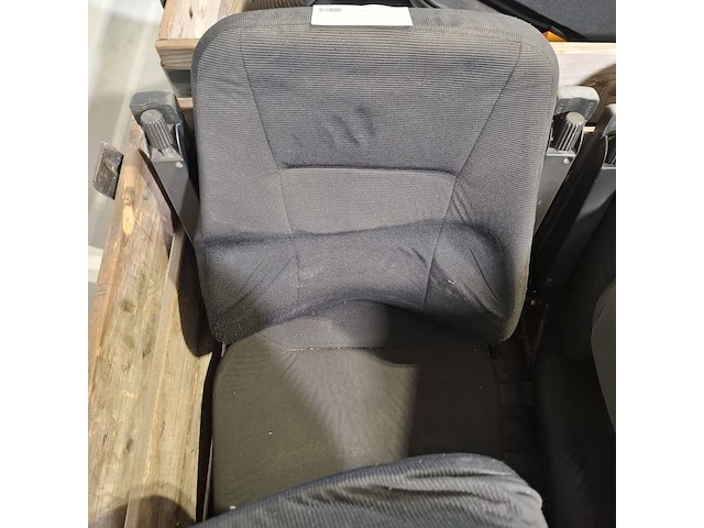 8x vrachtwagenstoel, o.a. isri - afbeelding 6 van  11