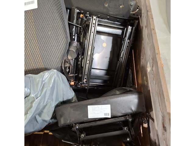 8x vrachtwagenstoel, o.a. isri - afbeelding 11 van  11