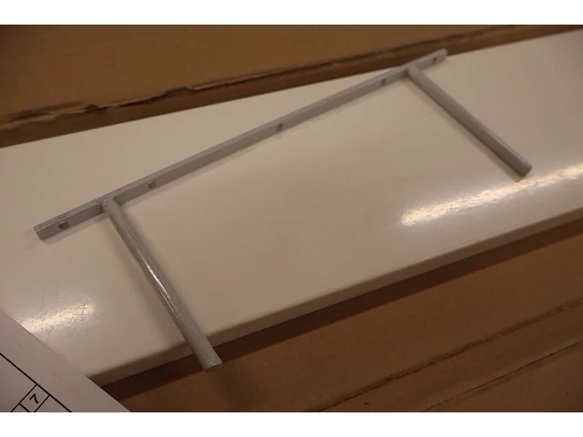 8x wandplank met handdoekhouder, wit - afbeelding 2 van  5