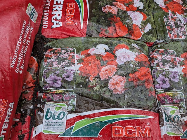 8x zak potgrond a 30 liter dcm, ecoterra - afbeelding 6 van  6