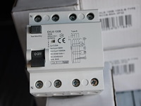 9 aardlekschakelaars ekl6-100b. 32a. 30ma. 3-polig. - afbeelding 2 van  2