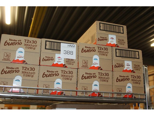 9 dozen kinder bueno. t2 x 30. tht 11-25. - afbeelding 1 van  2