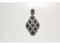 9 kt geelgouden hanger met natuurlijke diamant en behandelde blauwe diamanten