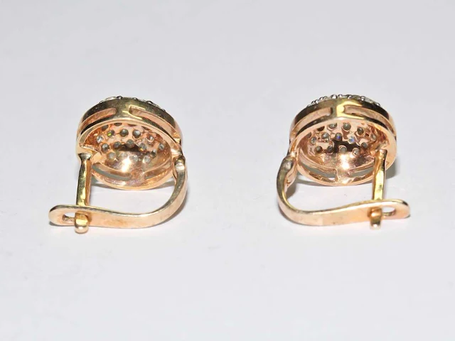 9 kt geelgouden oorbel met 0,82 cts natuurlijke diamant - afbeelding 7 van  7