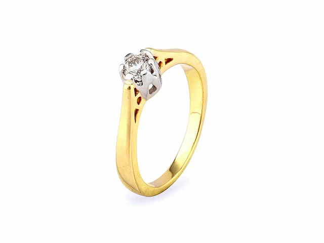 9 kt geelgouden ring met natuurlijke diamant - afbeelding 3 van  5
