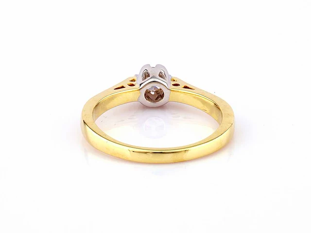9 kt geelgouden ring met natuurlijke diamant - afbeelding 5 van  5