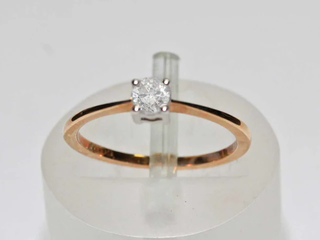 9 kt geelgouden ring met natuurlijke diamant - afbeelding 3 van  7