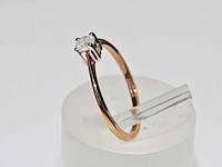 9 kt geelgouden ring met natuurlijke diamant - afbeelding 6 van  7